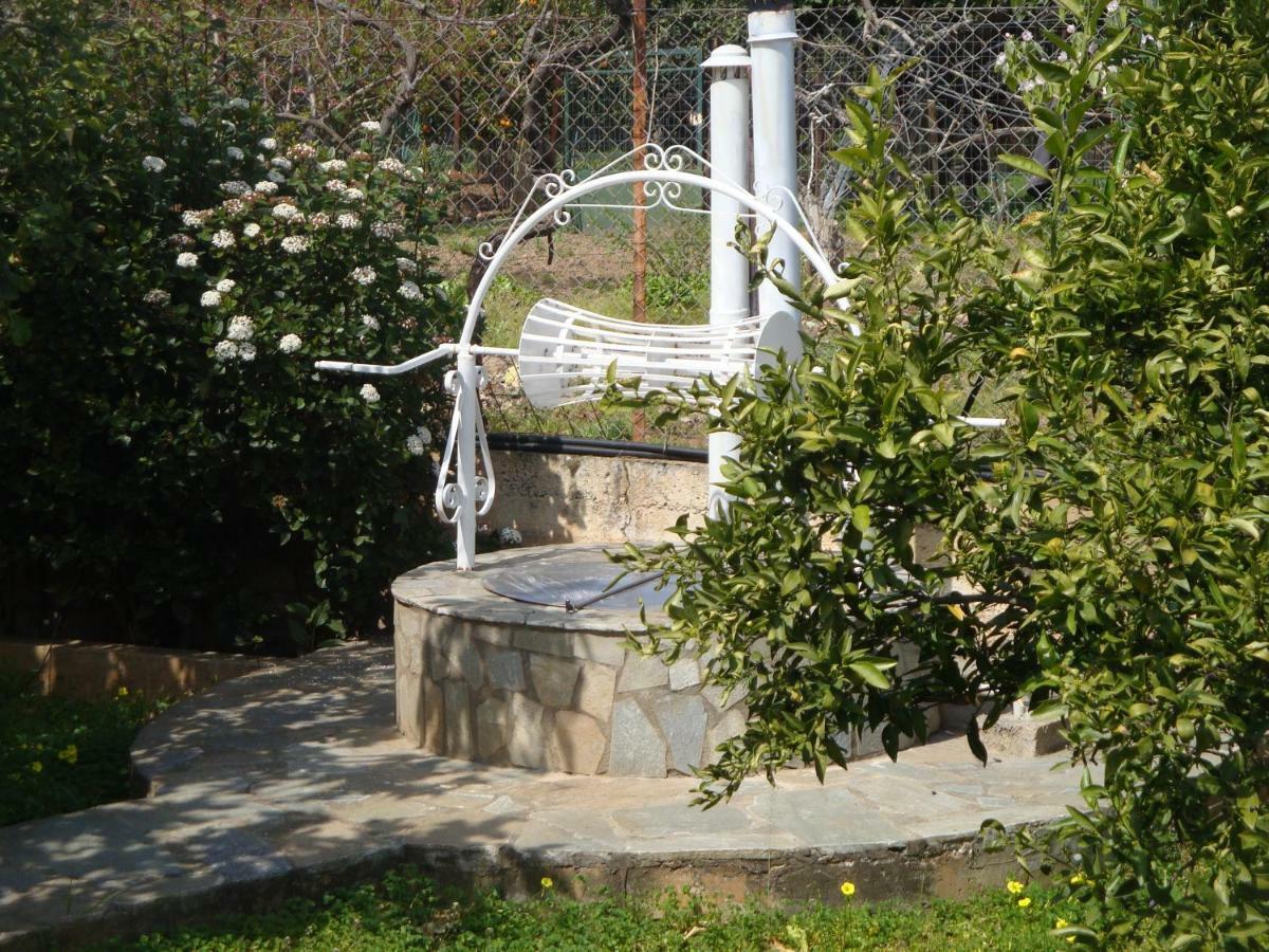 Three Bedroom Country House Magoula  外观 照片