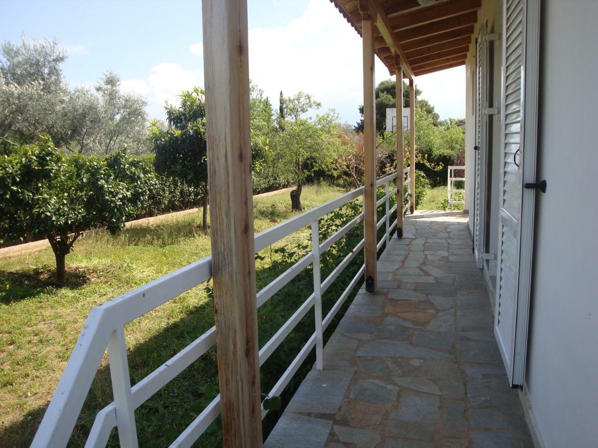 Three Bedroom Country House Magoula  外观 照片
